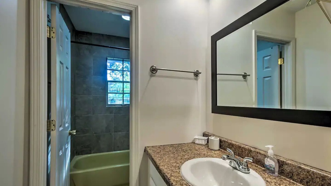 Photo of Bathroom in Tougaloo