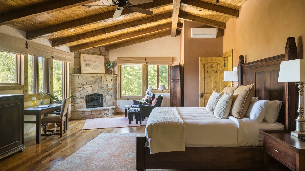 Photo of Livingroom in Spring Creek Ranch