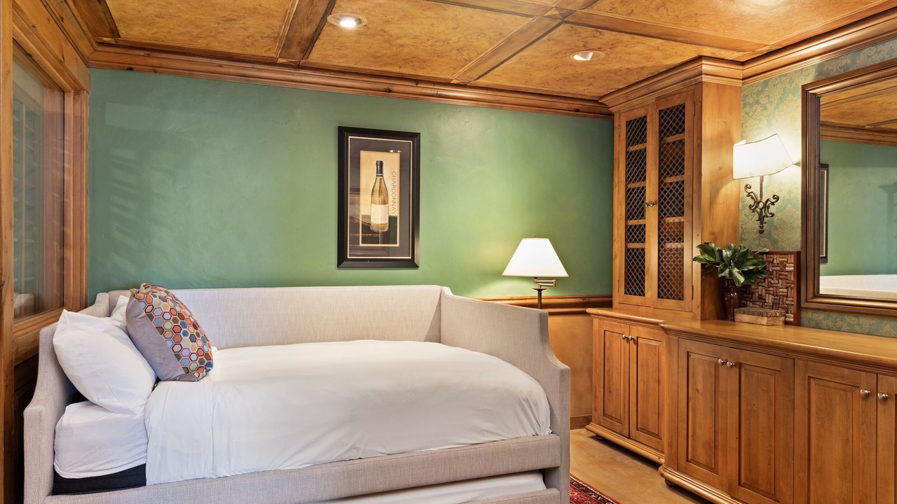 Photo of Bedroom in Spring Creek Ranch
