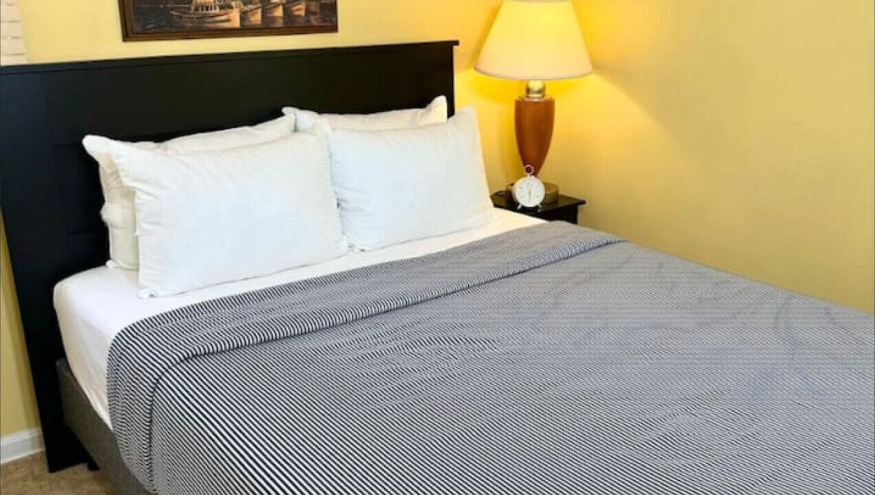Photo of Bedroom in Euclid