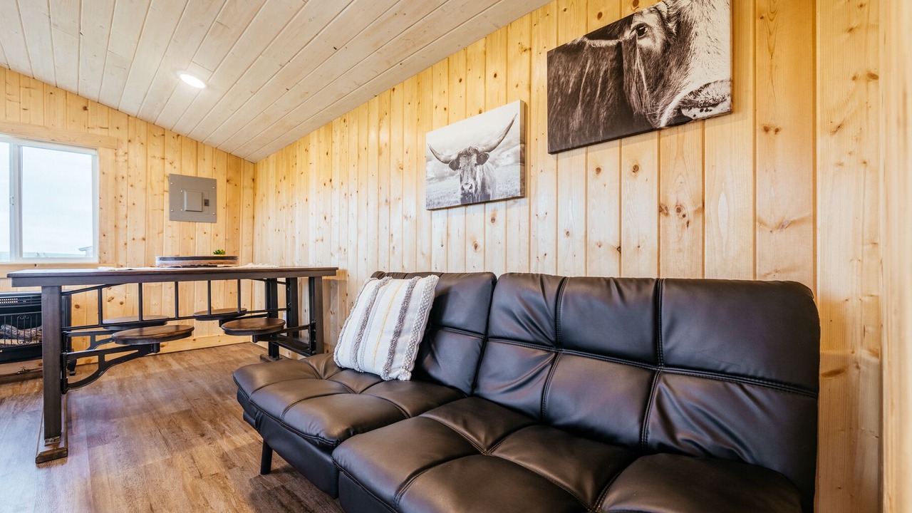 Photo of Livingroom in Whitehall