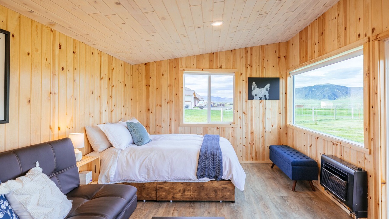 Photo of Bedroom in Whitehall