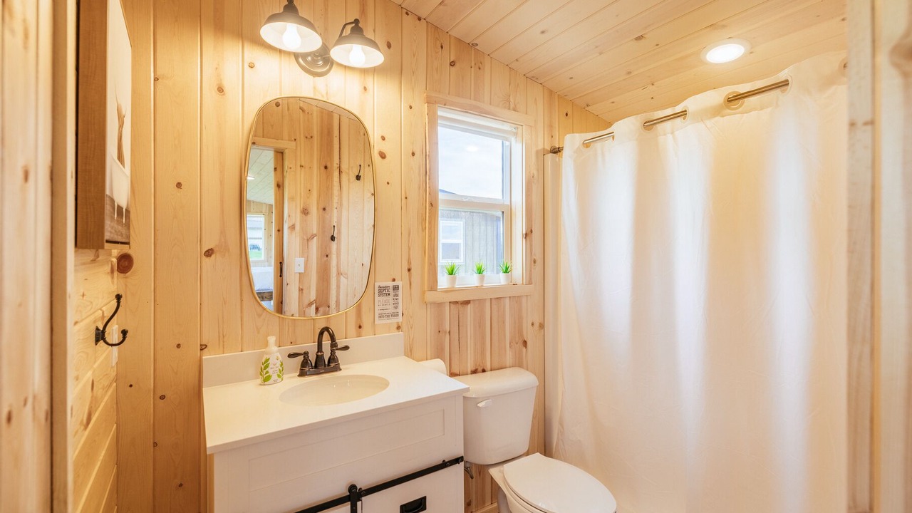 Photo of Bathroom in Whitehall
