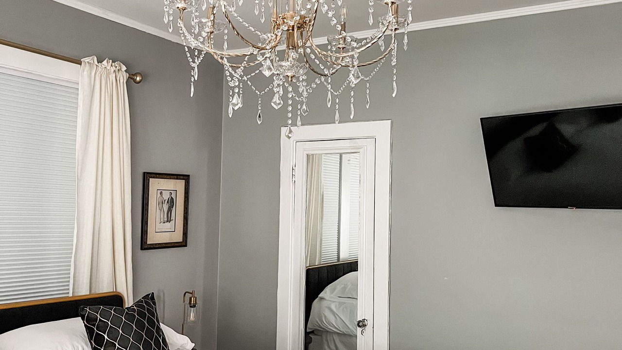 Photo of Bedroom in Midtown