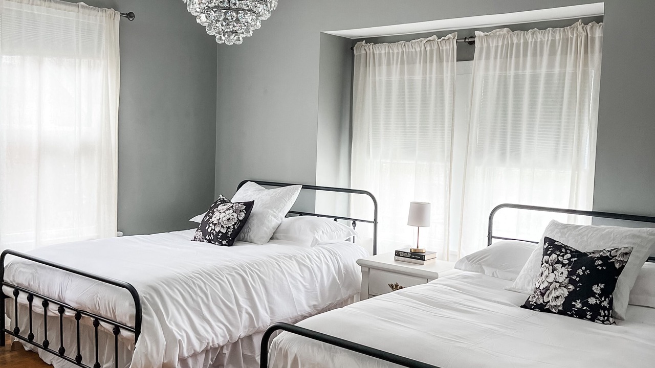 Photo of Bedroom in Midtown