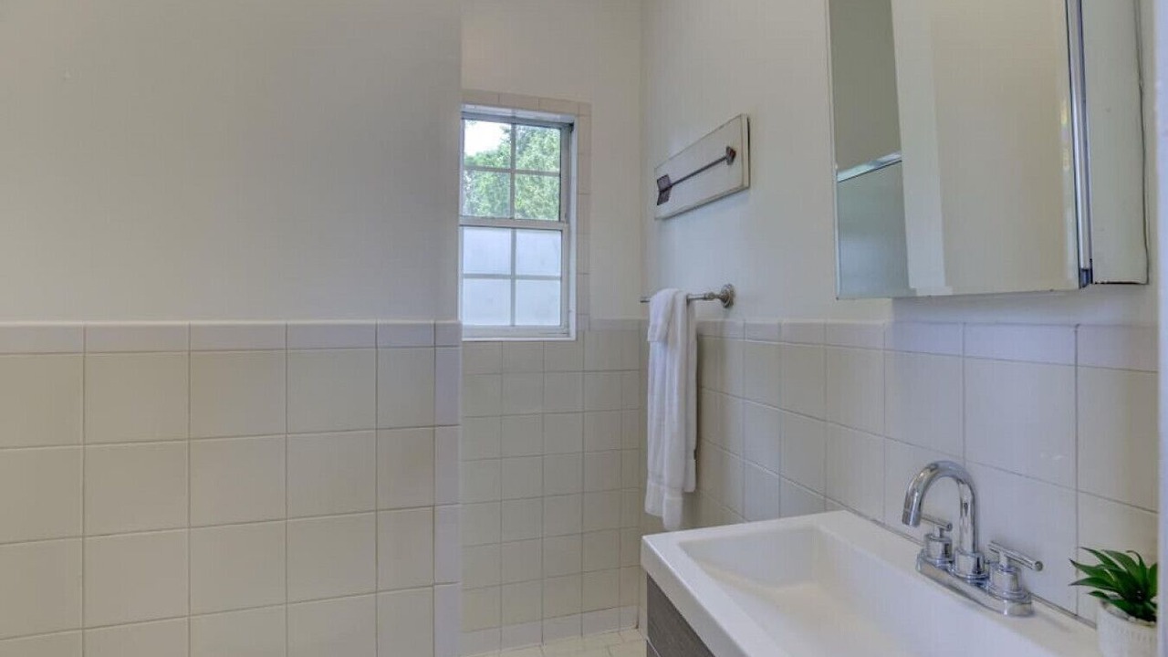 Photo of Bathroom in Midtown