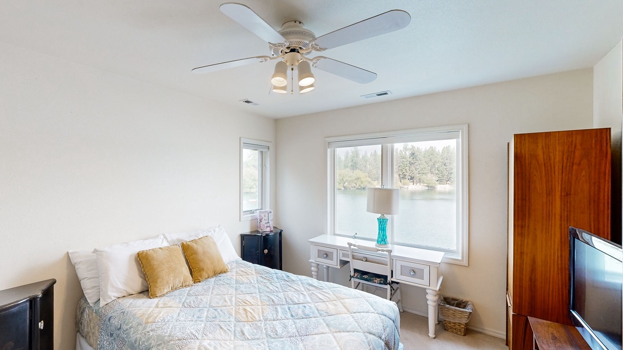 Photo of Bedroom in Hayden View Estates
