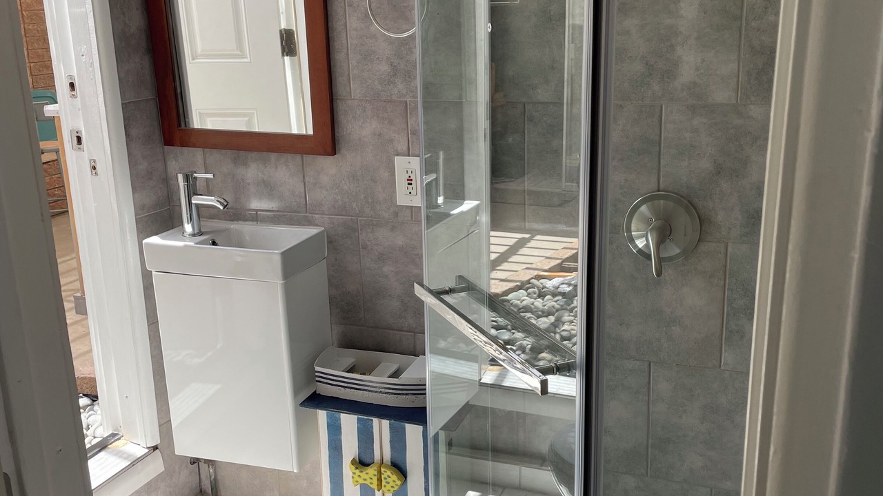 Photo of Bathroom in Roseville - Fleet Ridge