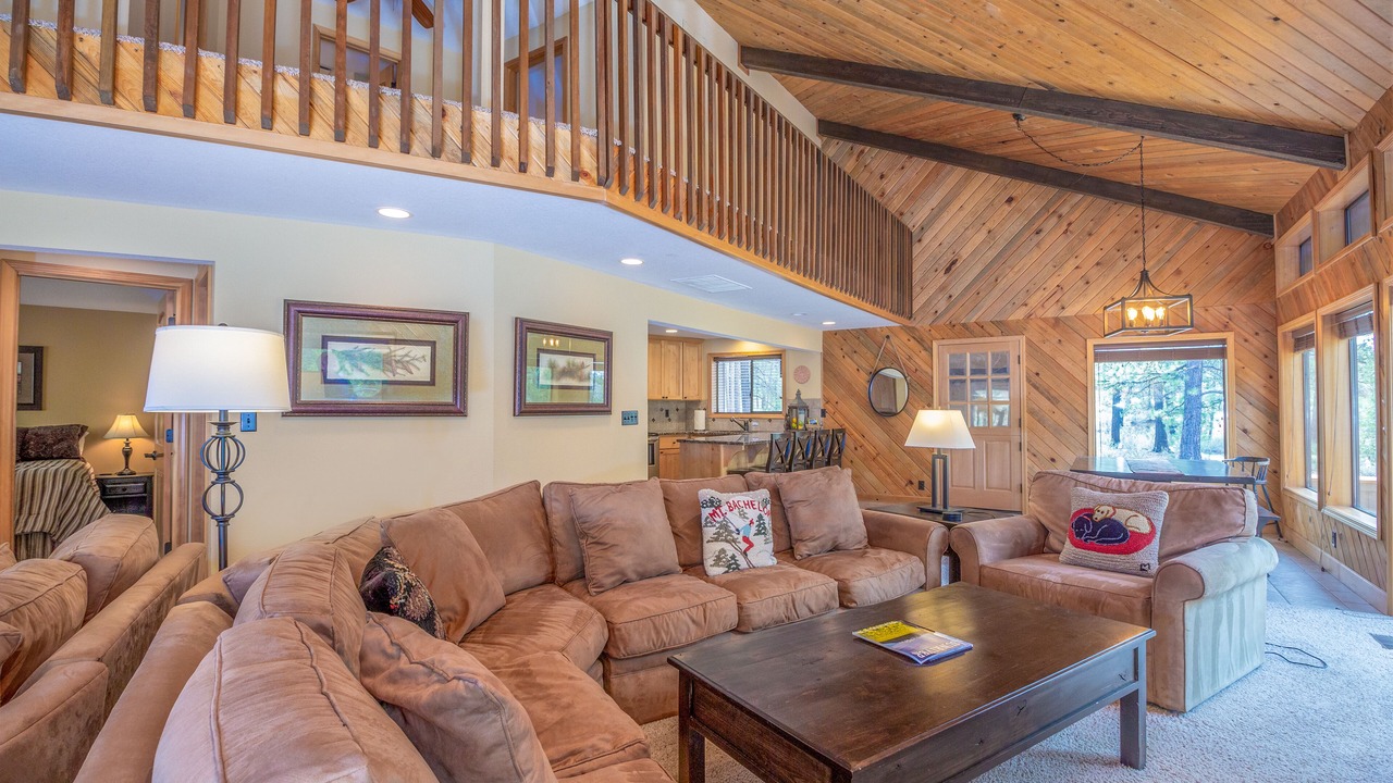 Photo of Livingroom in Overlook Park