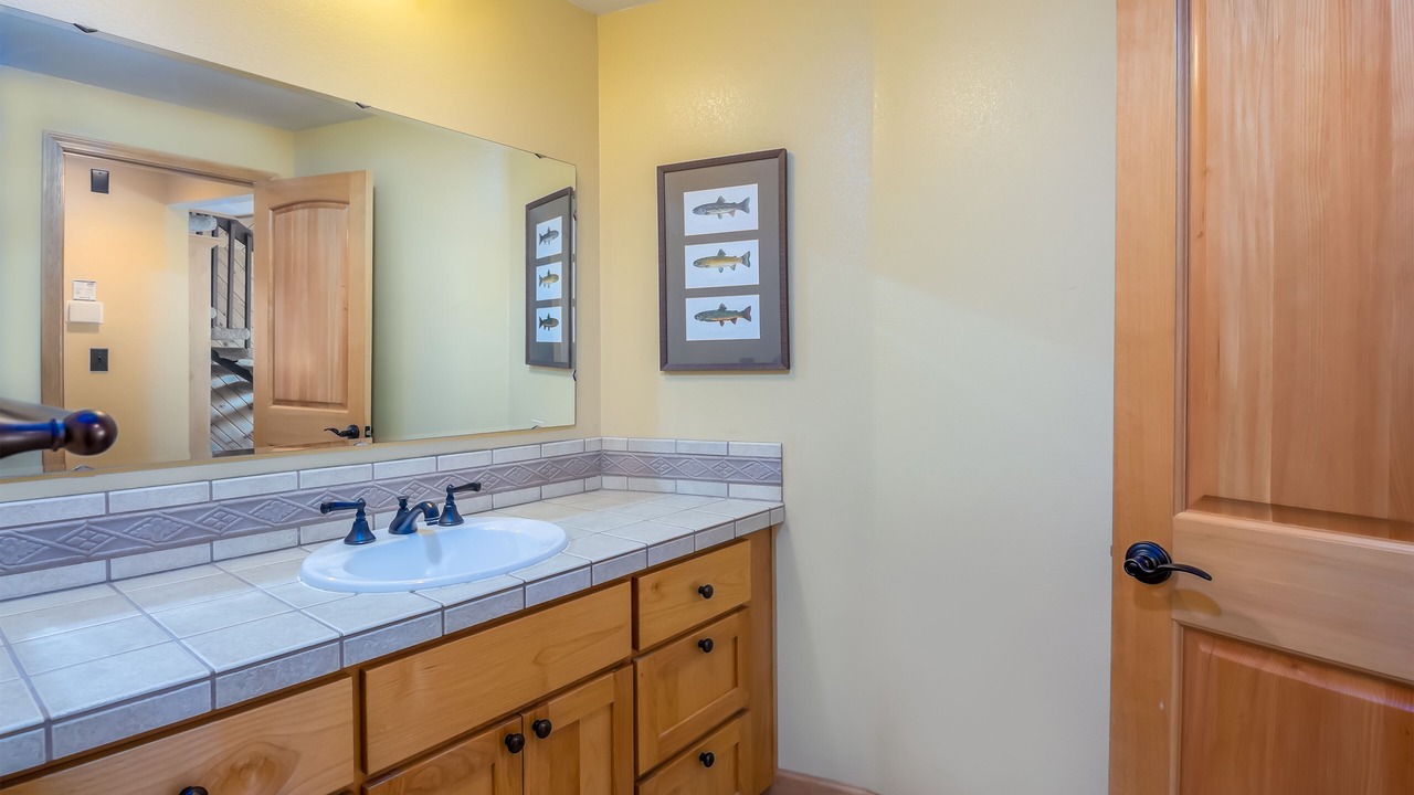 Photo of Bathroom in Overlook Park
