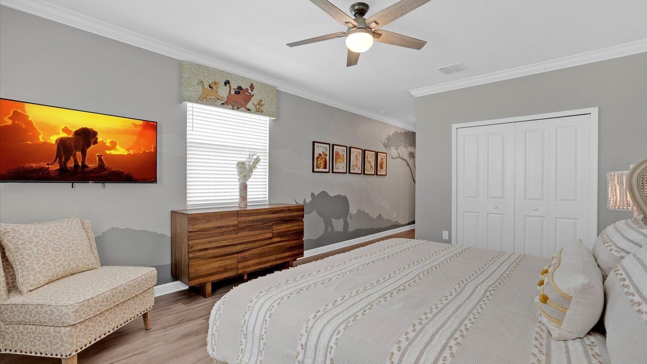 Photo of Bedroom in Bay Lake