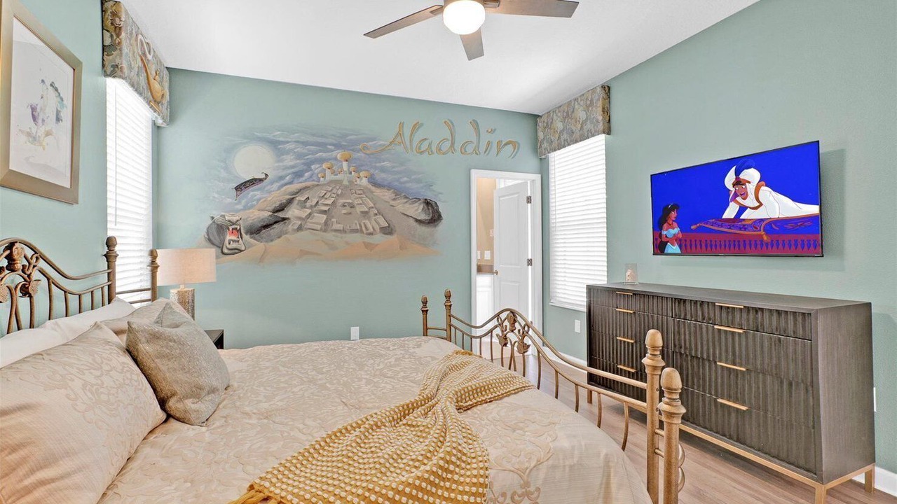 Photo of Bedroom in Bay Lake