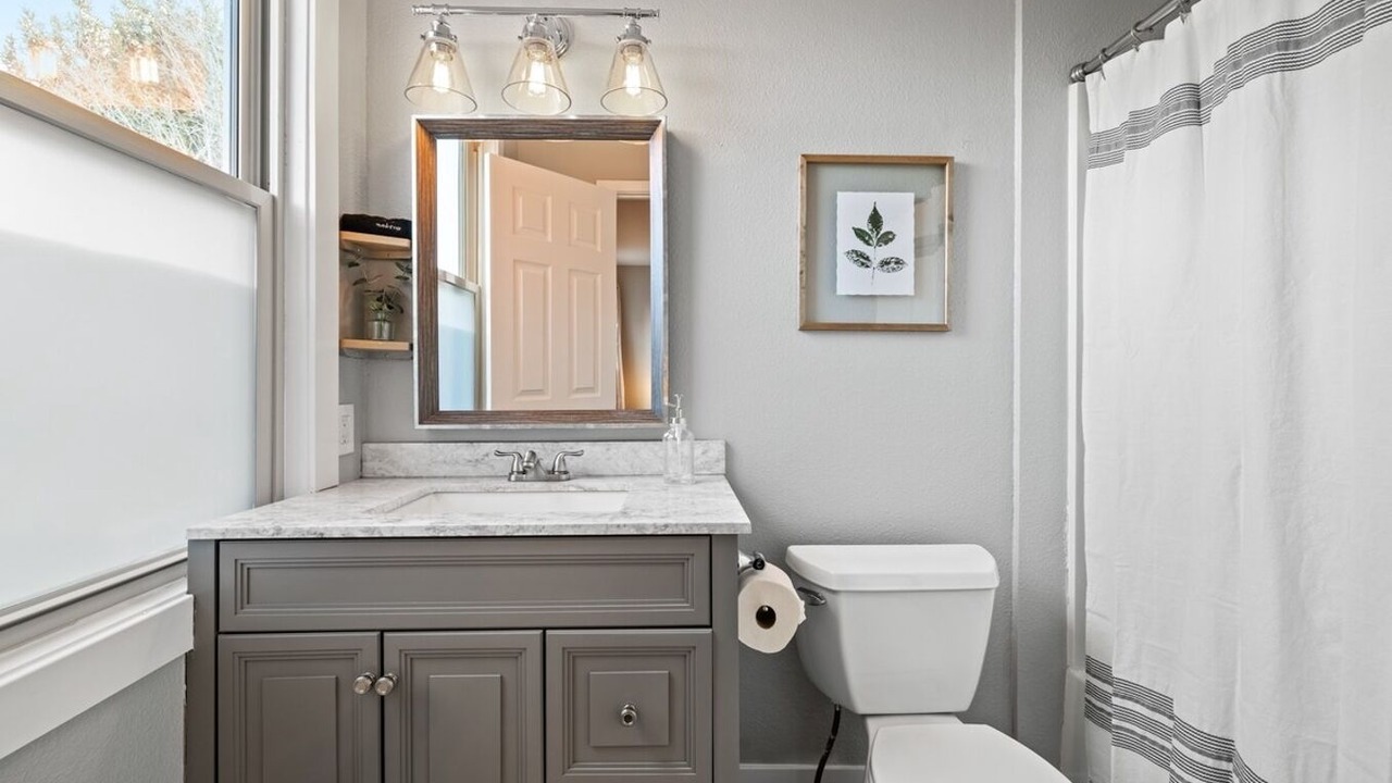 Photo of Bathroom in West Valley