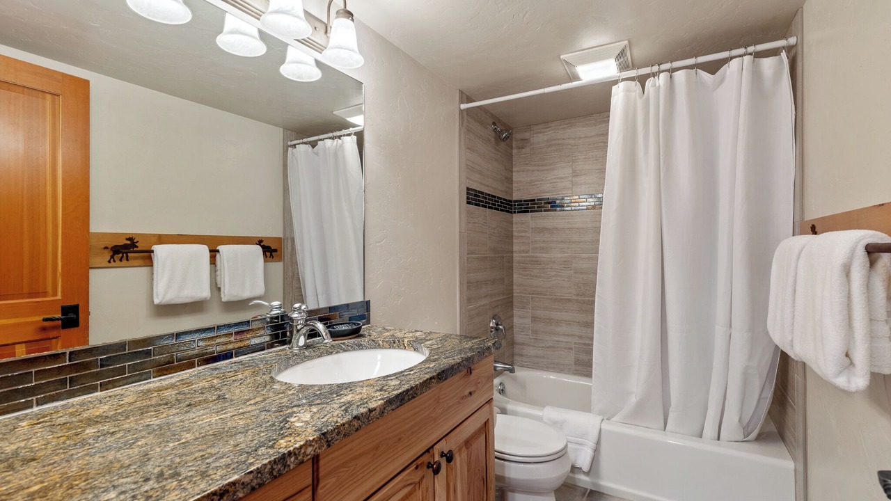 Photo of Bathroom in Powder Ridge