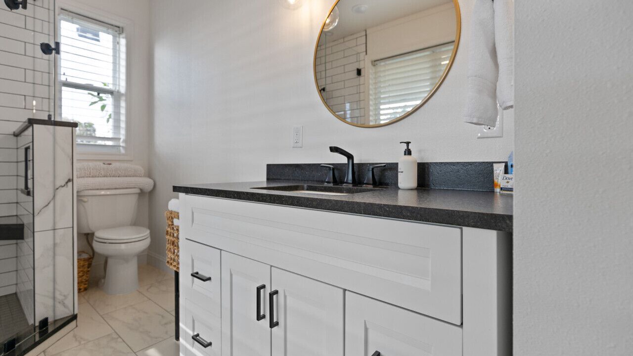 Photo of Bathroom in Jasper
