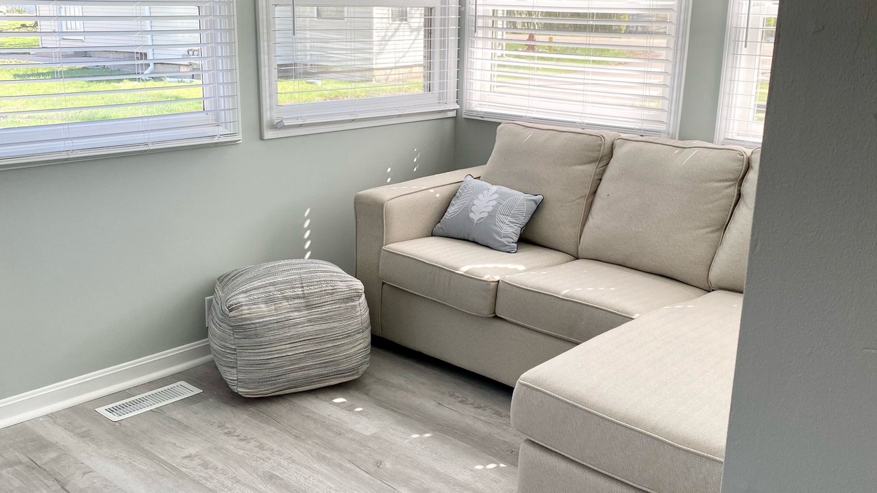 Photo of Livingroom in Russells Point