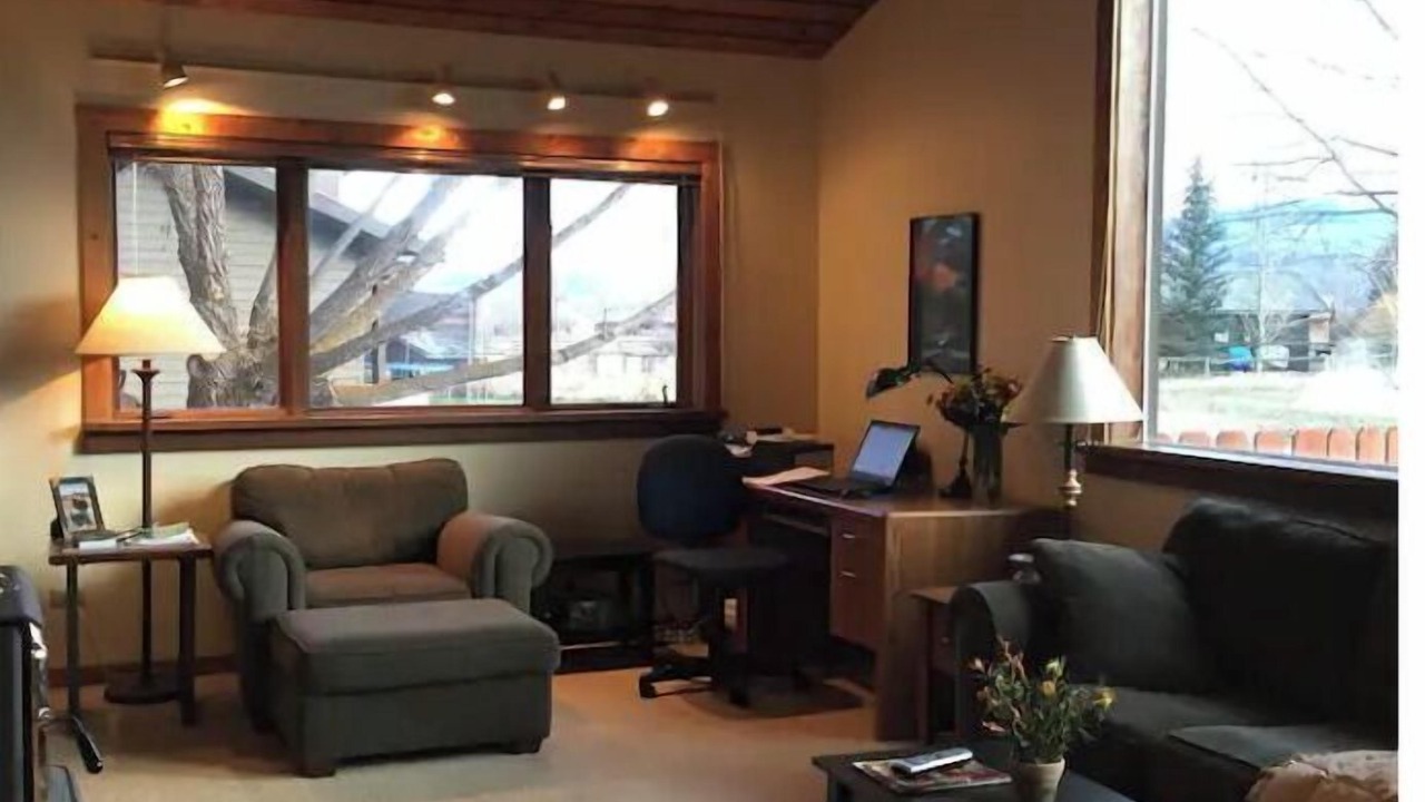Photo of Livingroom in Jackson