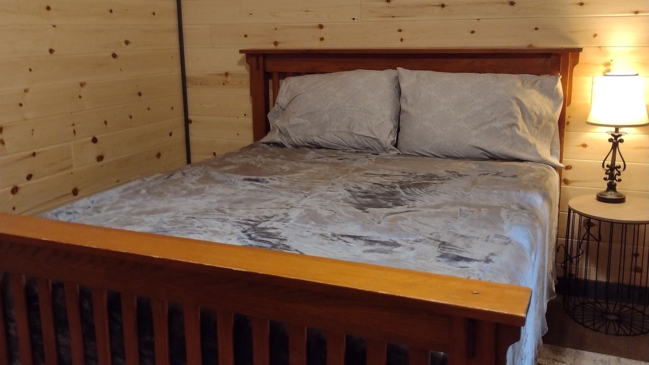 Photo of Bedroom in Broadwater County