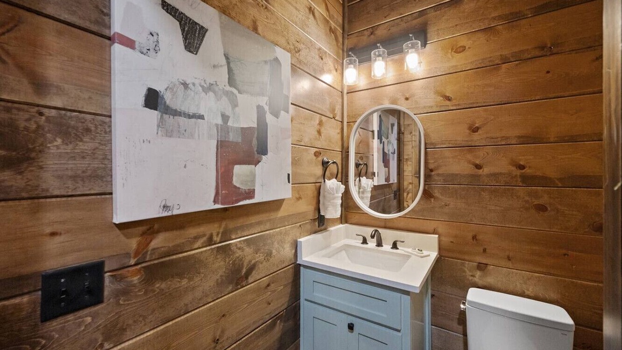 Photo of Bathroom in Hochatown