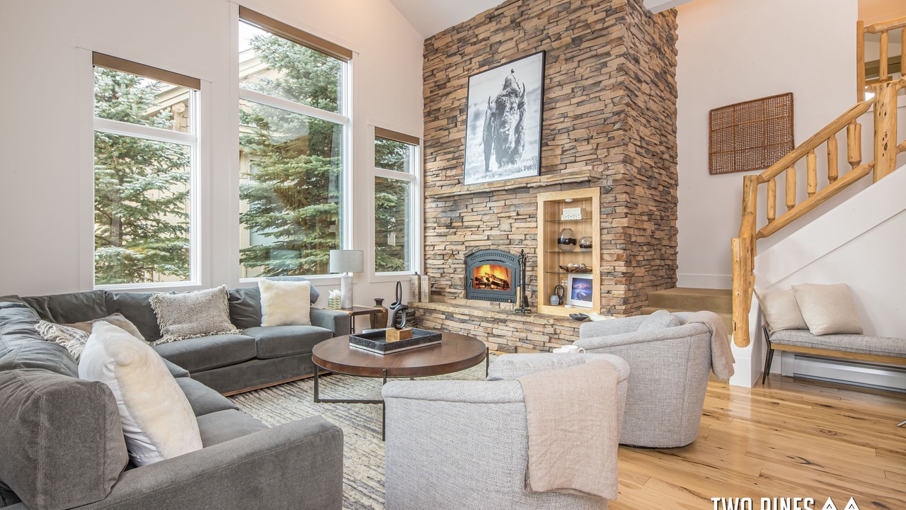 Photo of Livingroom in Big Sky Meadow Village