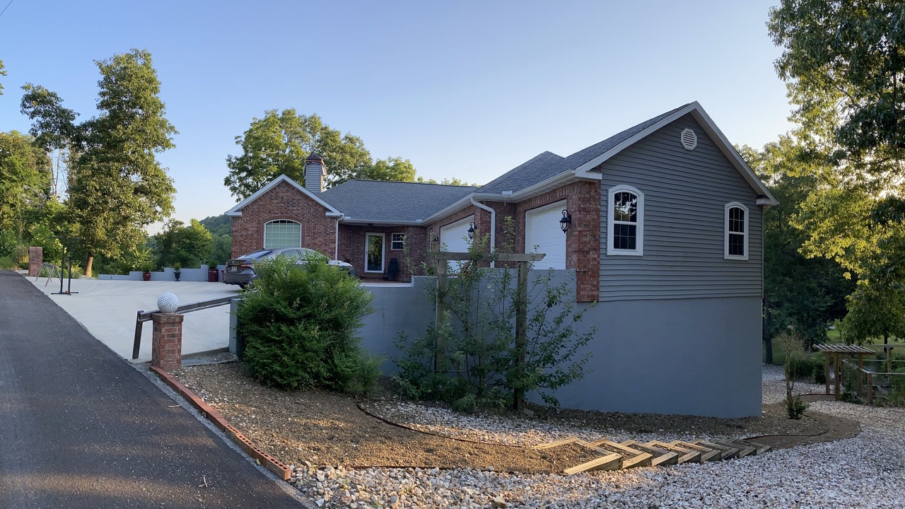Photo of Outdoor in Maysville