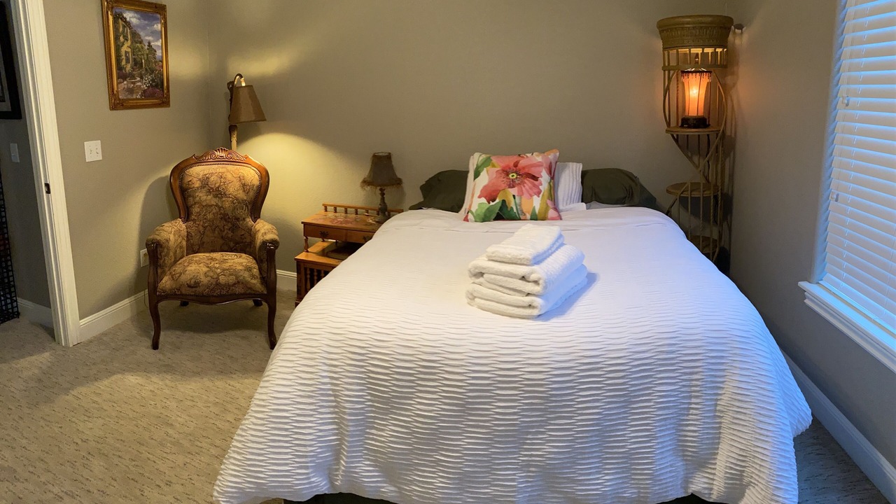 Photo of Bedroom in Maysville