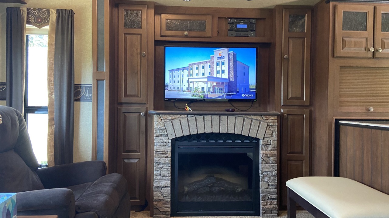 Photo of Livingroom in Lolo
