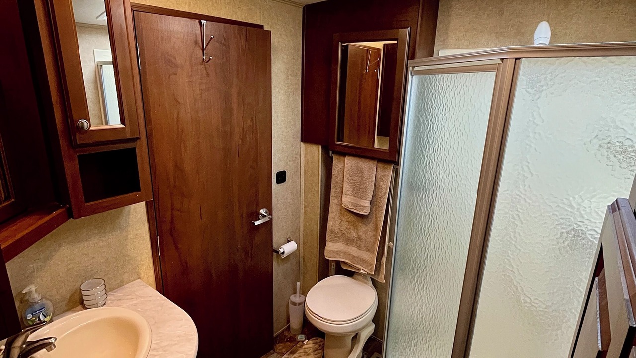 Photo of Bathroom in Lolo