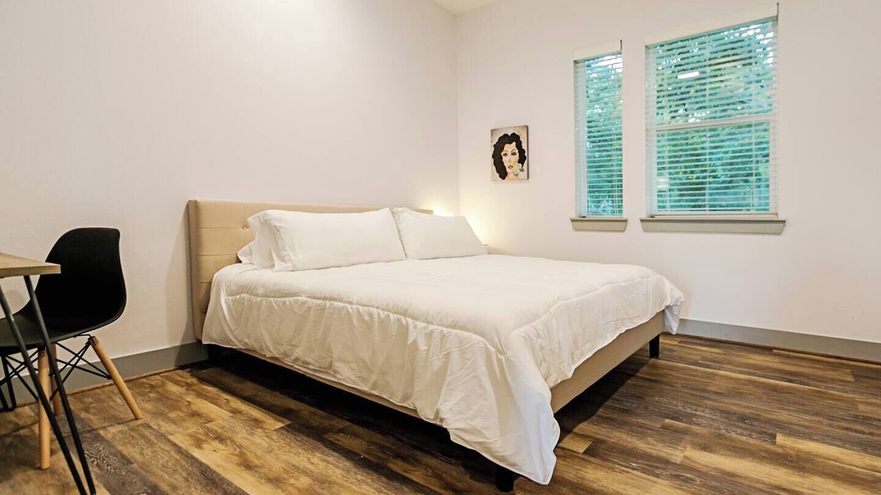 Photo of Bedroom in Washington Ave./ Memorial Park