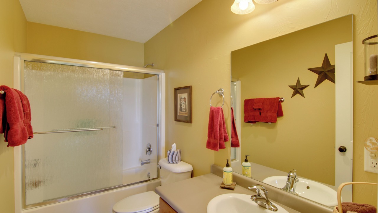Photo of Bathroom in Four Corners