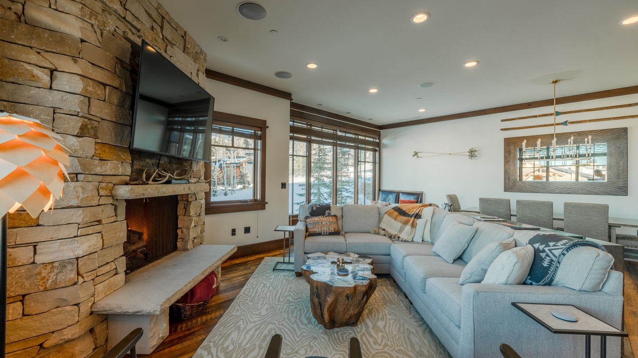 Photo of Livingroom in Empire Pass