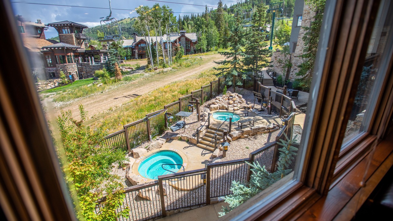 Photo of Outdoor in Empire Pass
