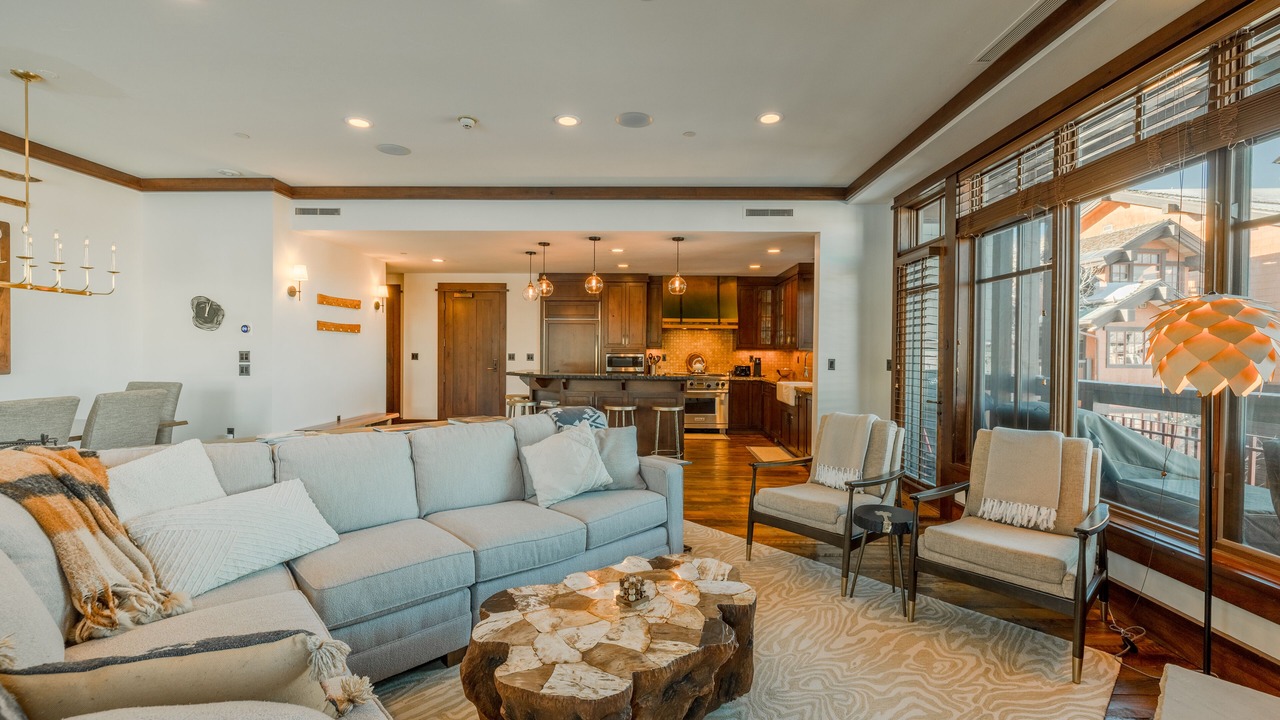 Photo of Livingroom in Empire Pass