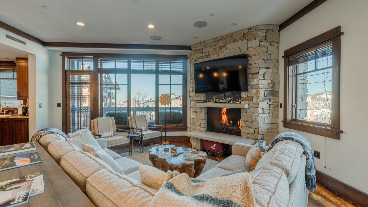 Photo of Livingroom in Empire Pass