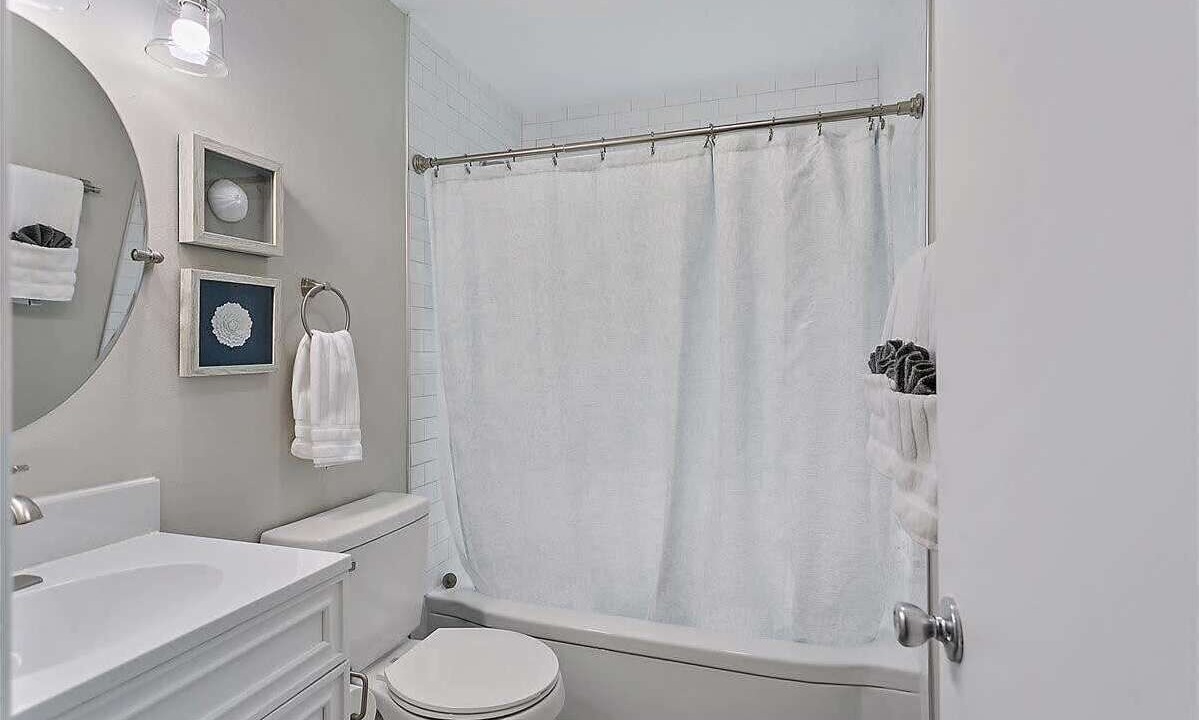 Photo of Bathroom in North Beach