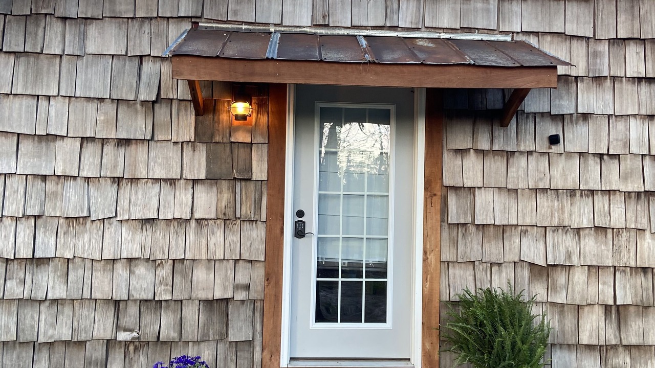 Photo of Outdoor in Ash