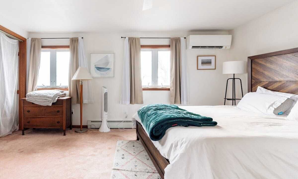 Photo of Bedroom in Lansing