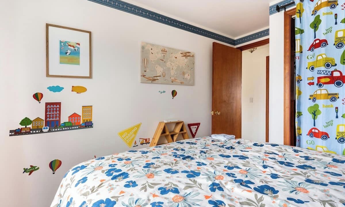 Photo of Bedroom in Lansing