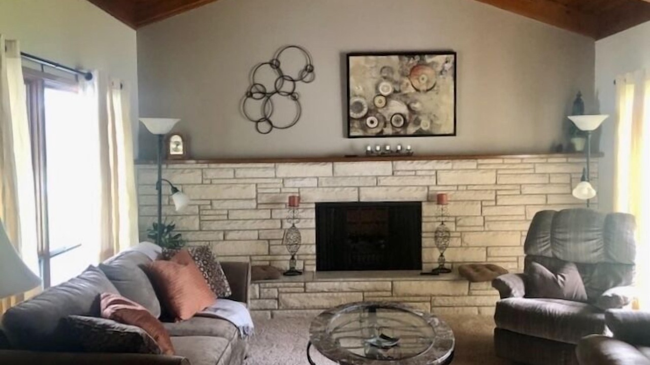 Photo of Bedroom in Dalton Gardens