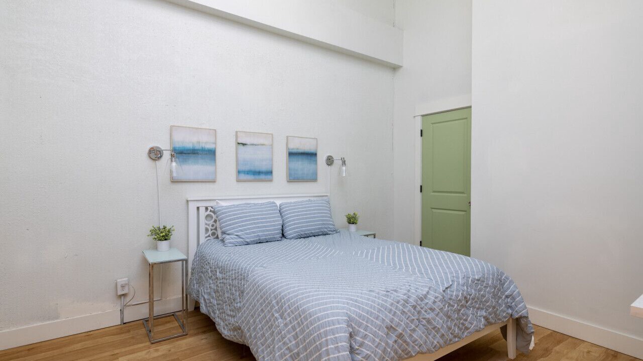 Photo of Bedroom in West Main Historic District