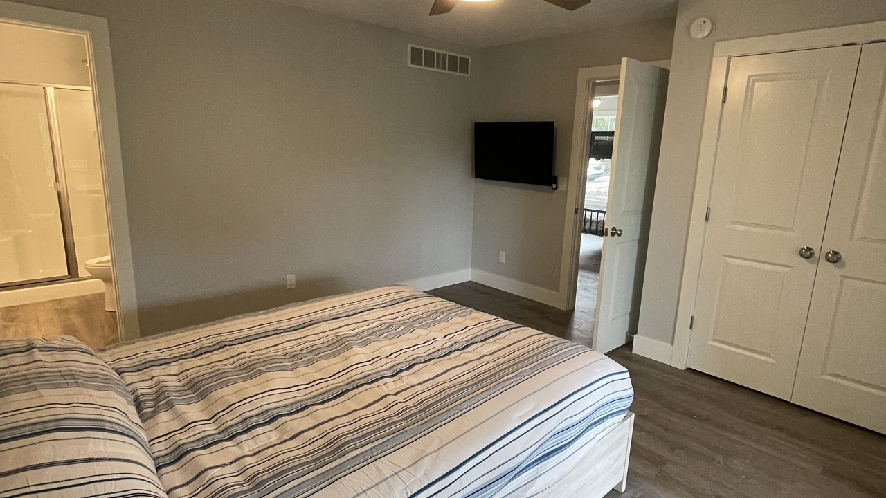 Photo of Bedroom in Miami Park