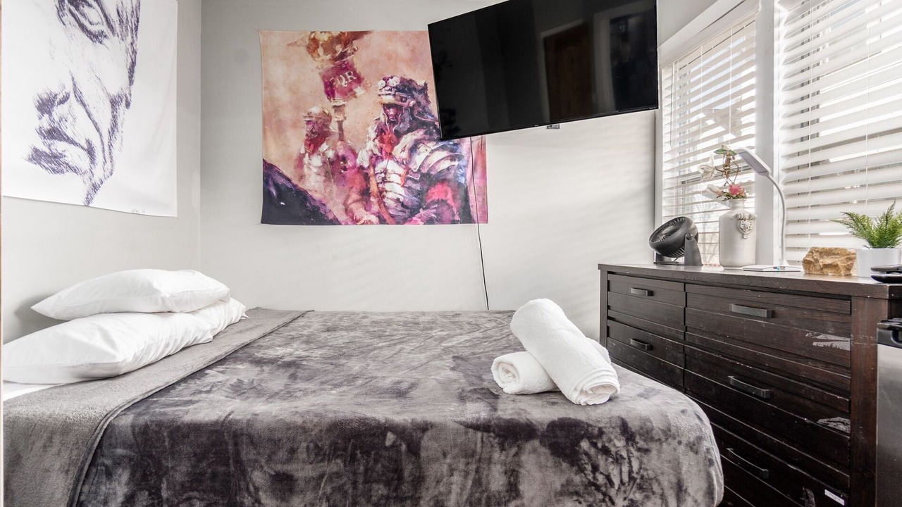Photo of Bedroom in Old North Columbus