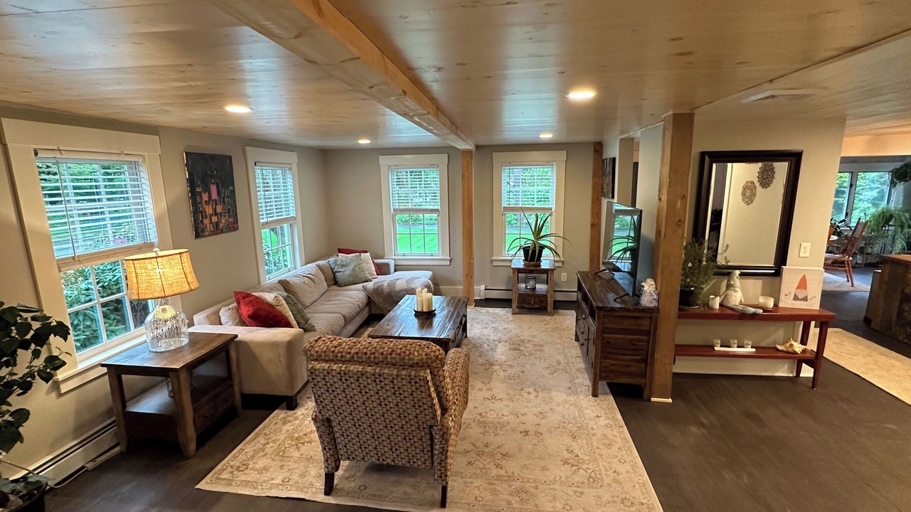 Photo of Livingroom in Plaistow