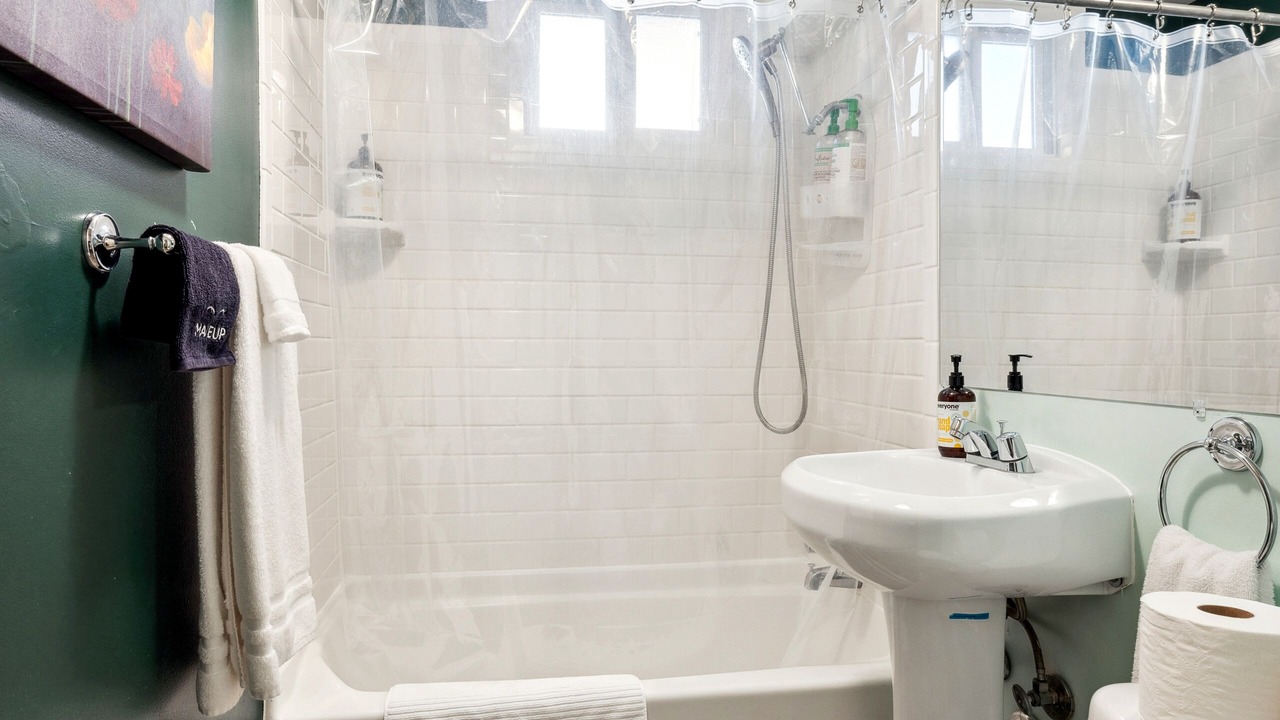 Photo of Bathroom in Veterans Park