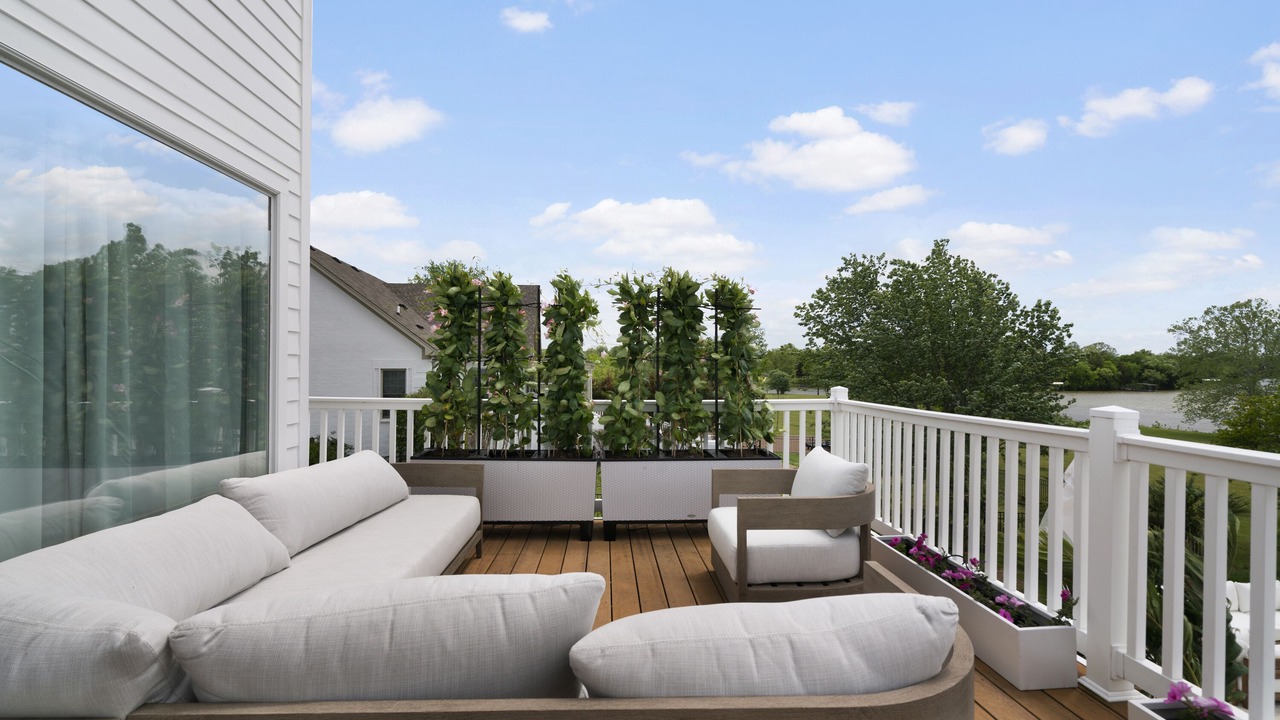 Photo of Patio Balcony in Gallatin