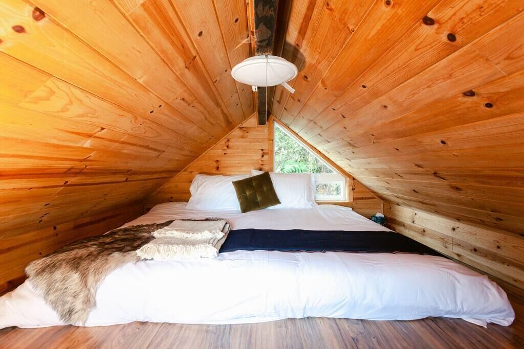 Photo of Bedroom in Lakeside