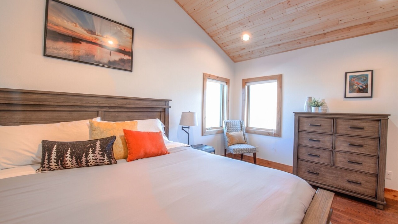 Photo of Bedroom in Cameron