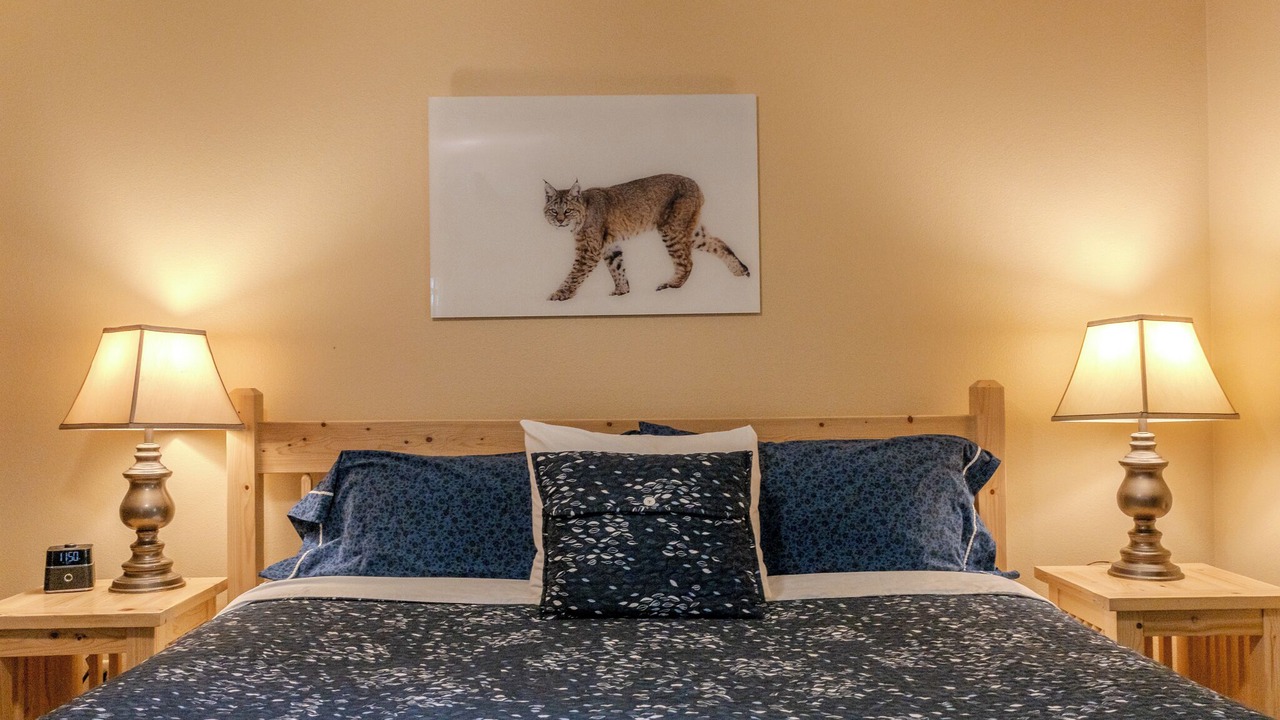 Photo of Bedroom in West Yellowstone