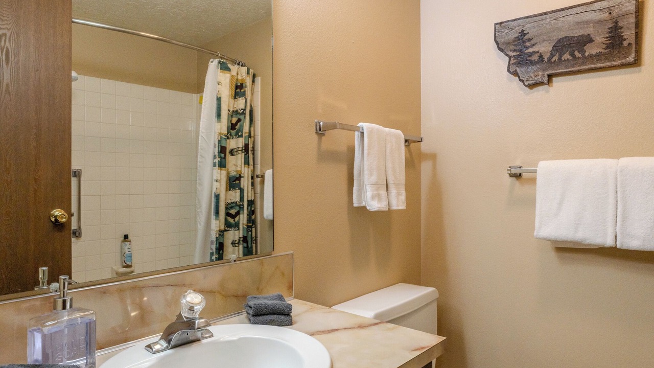 Photo of Bathroom in West Yellowstone