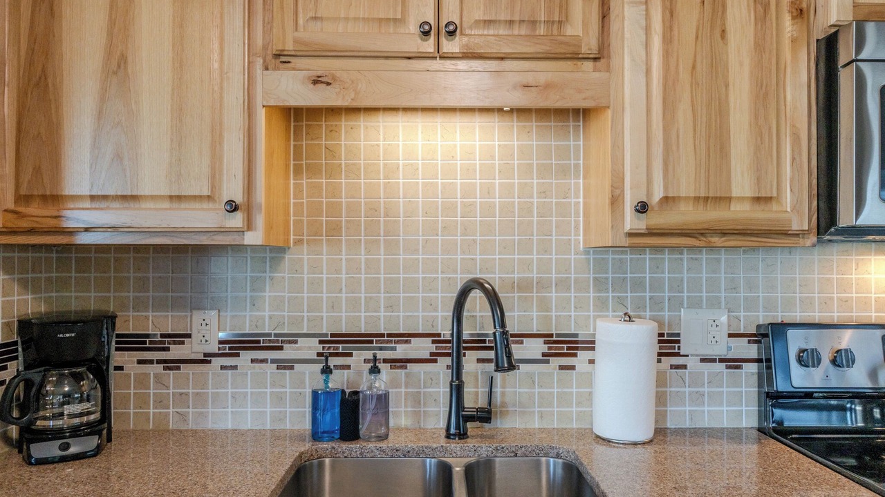 Photo of Kitchen in West Yellowstone